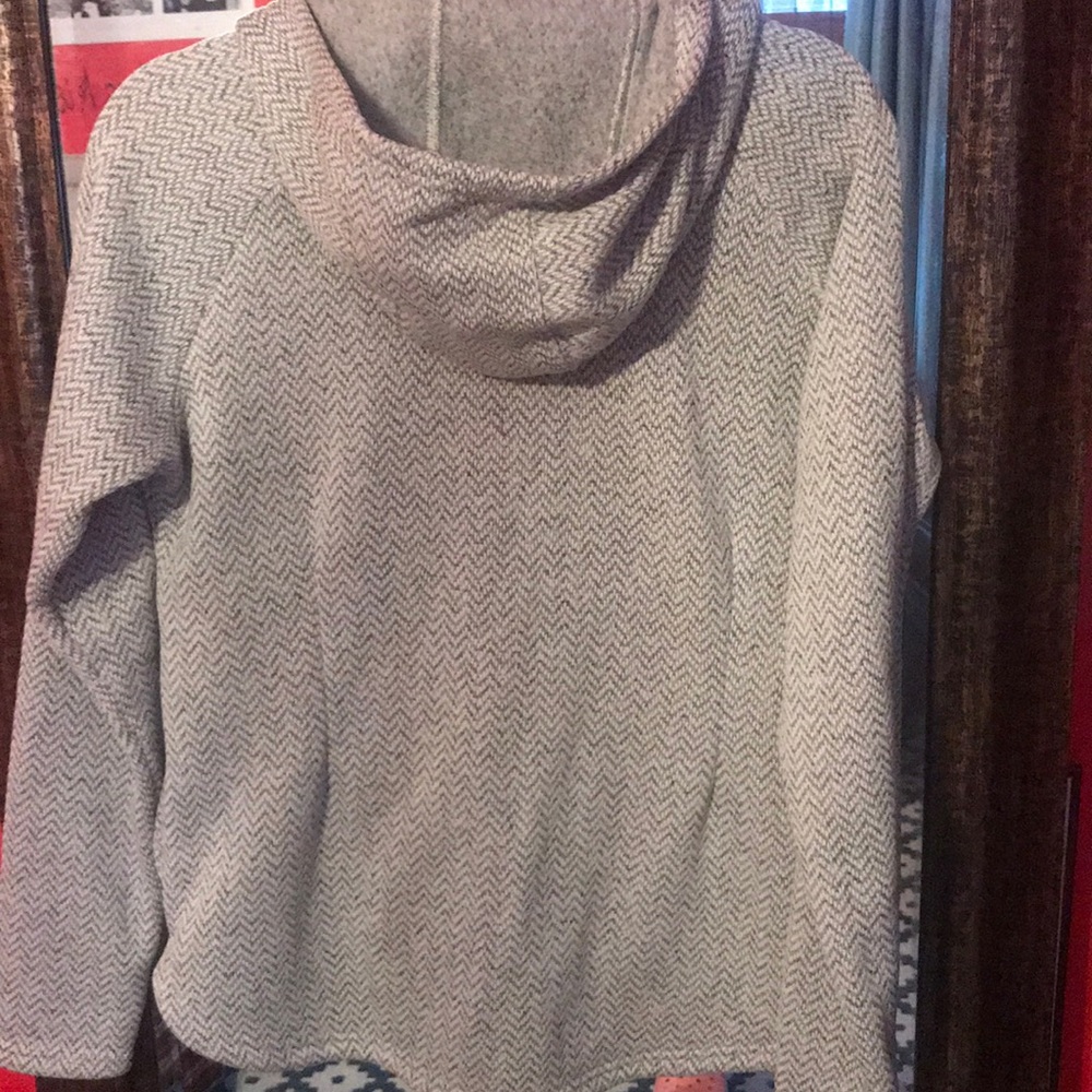 Columbia Pullover, Herringbone Pattern, Size L - image 3